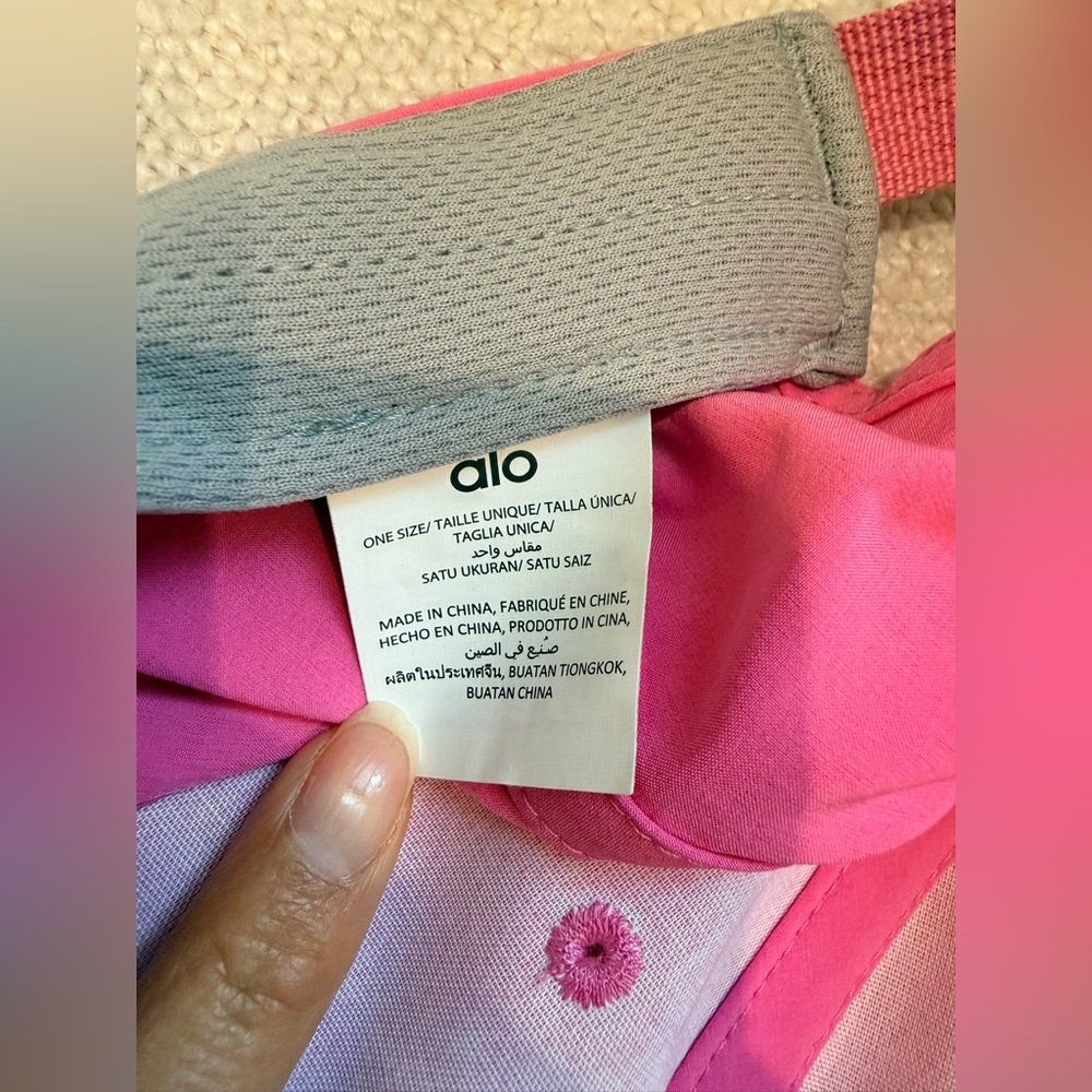 ALO Performance Off Duty Cap - Pink - Picture 5 of 6